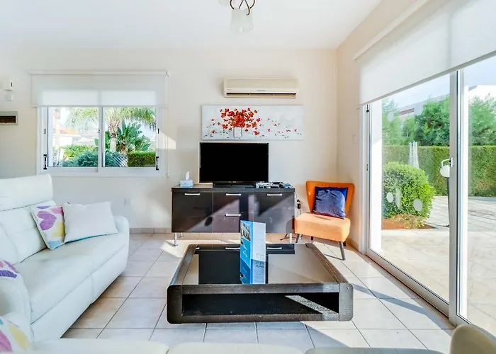 Roker By Ezoria * Coral Bay